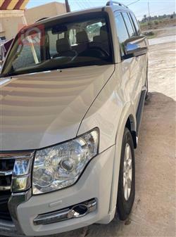 ميتسوبيشي باجيرو